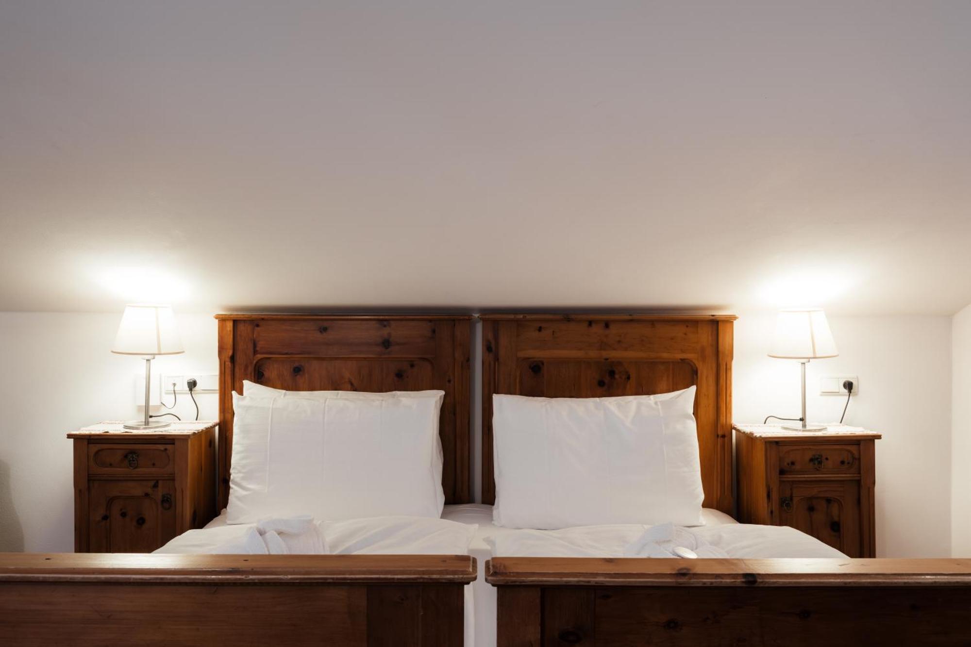 Sexten Hotel Dolomitenhof & Chalet Alte Post מראה חיצוני תמונה