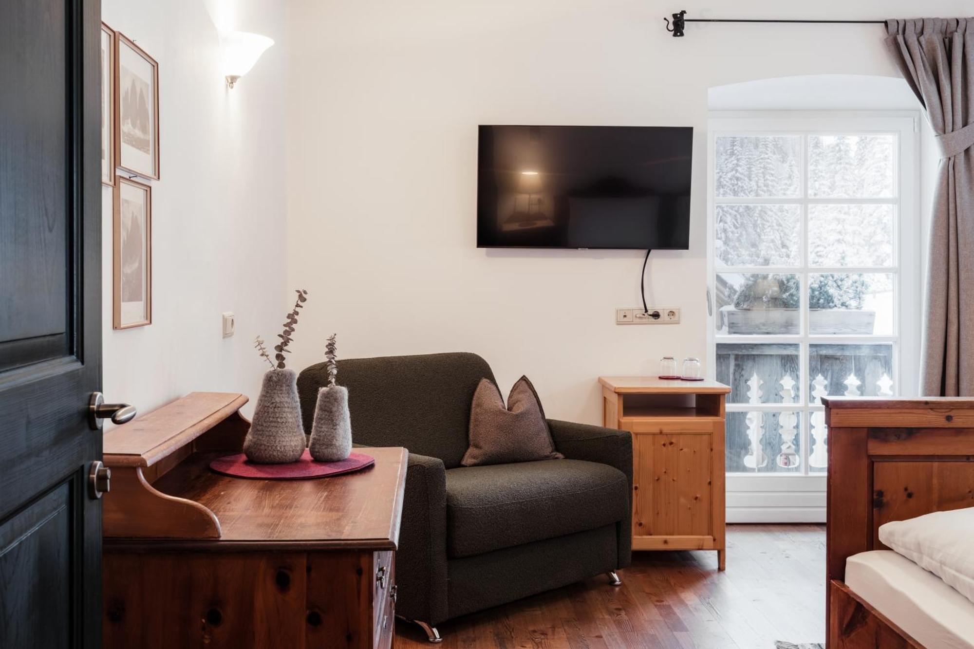 Sexten Hotel Dolomitenhof & Chalet Alte Post מראה חיצוני תמונה