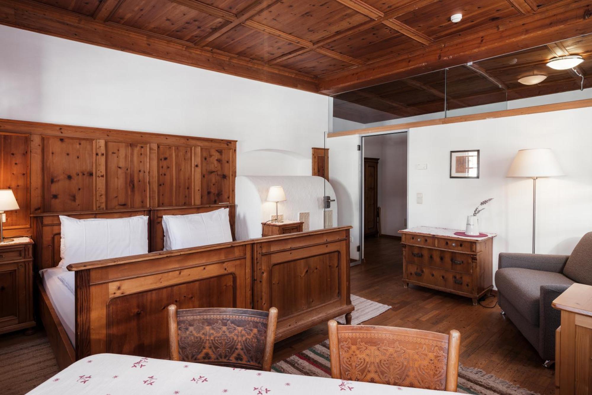 Sexten Hotel Dolomitenhof & Chalet Alte Post מראה חיצוני תמונה