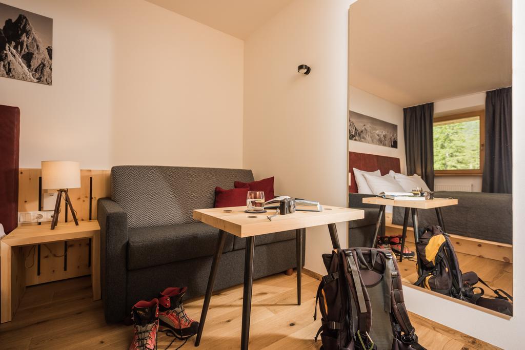 Sexten Hotel Dolomitenhof & Chalet Alte Post מראה חיצוני תמונה